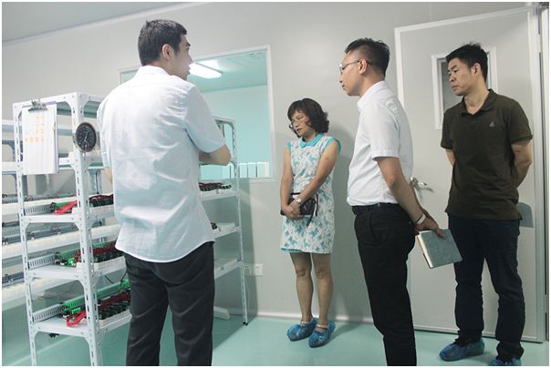 番禺區(qū)領(lǐng)導(dǎo)蒞臨我司指導(dǎo)工作